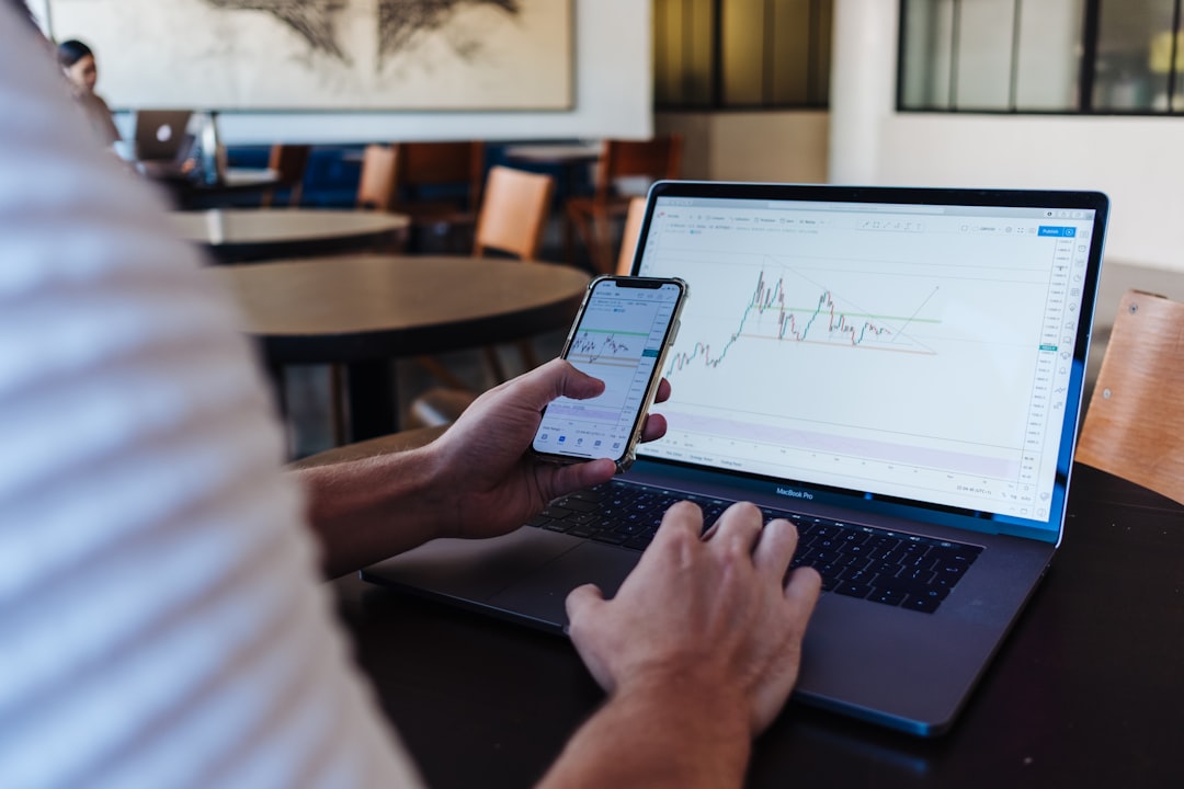 No momento, você está visualizando Case Apex Finanças: Redução de 70% no Tempo de Prospecção